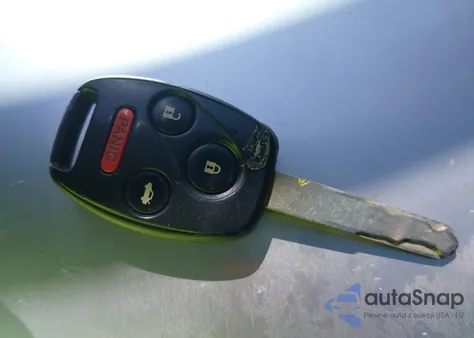 2011 Honda Accord 2.4 Ex-L из США, поврежденный, VIN 1HGCP2F86BA022892